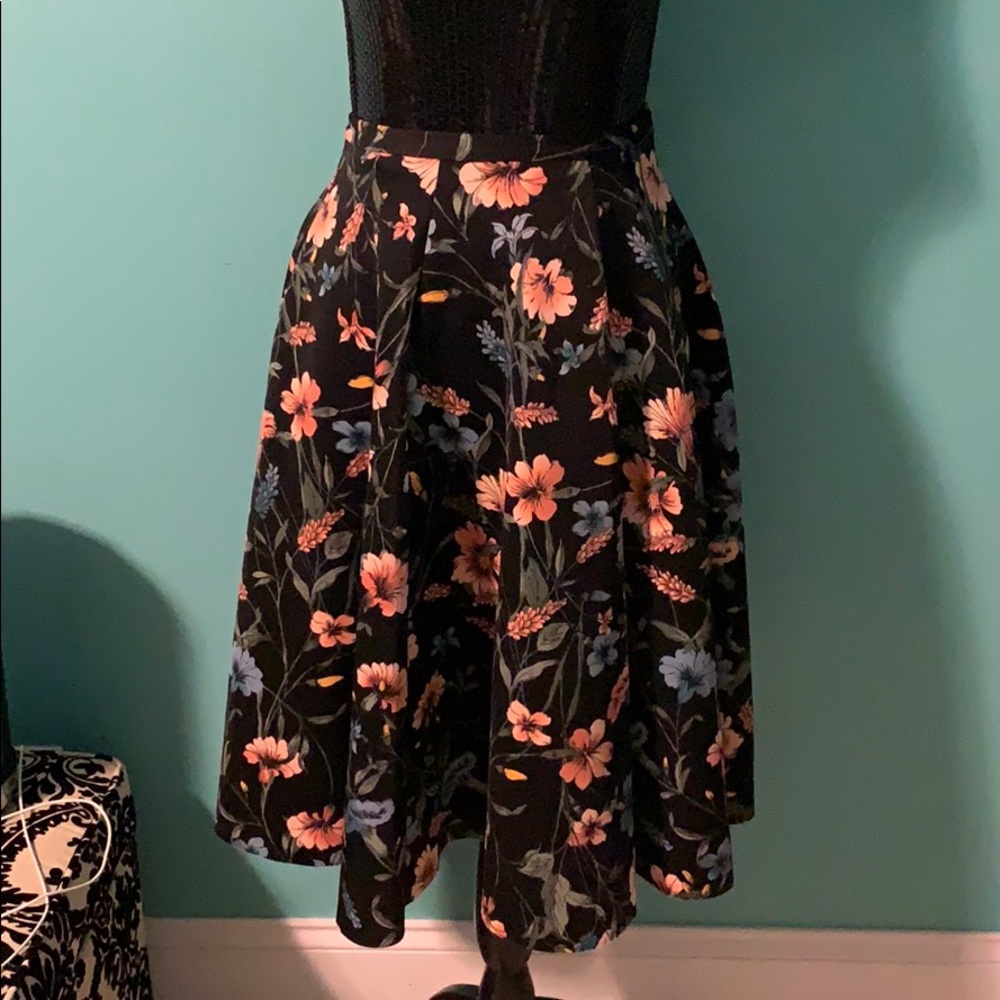 Floral midi skirt